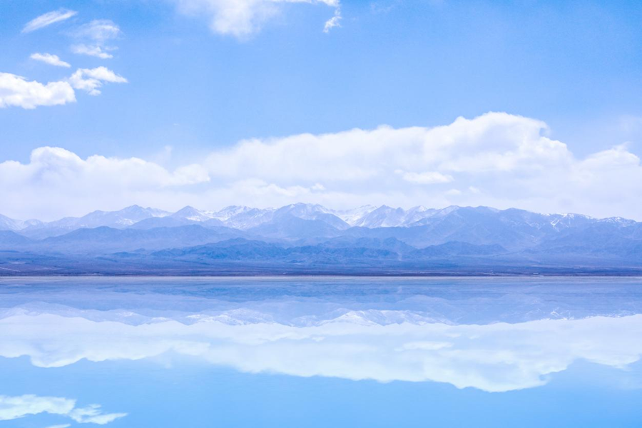 邂逅“天空之鏡”，共赴春日童話(huà)